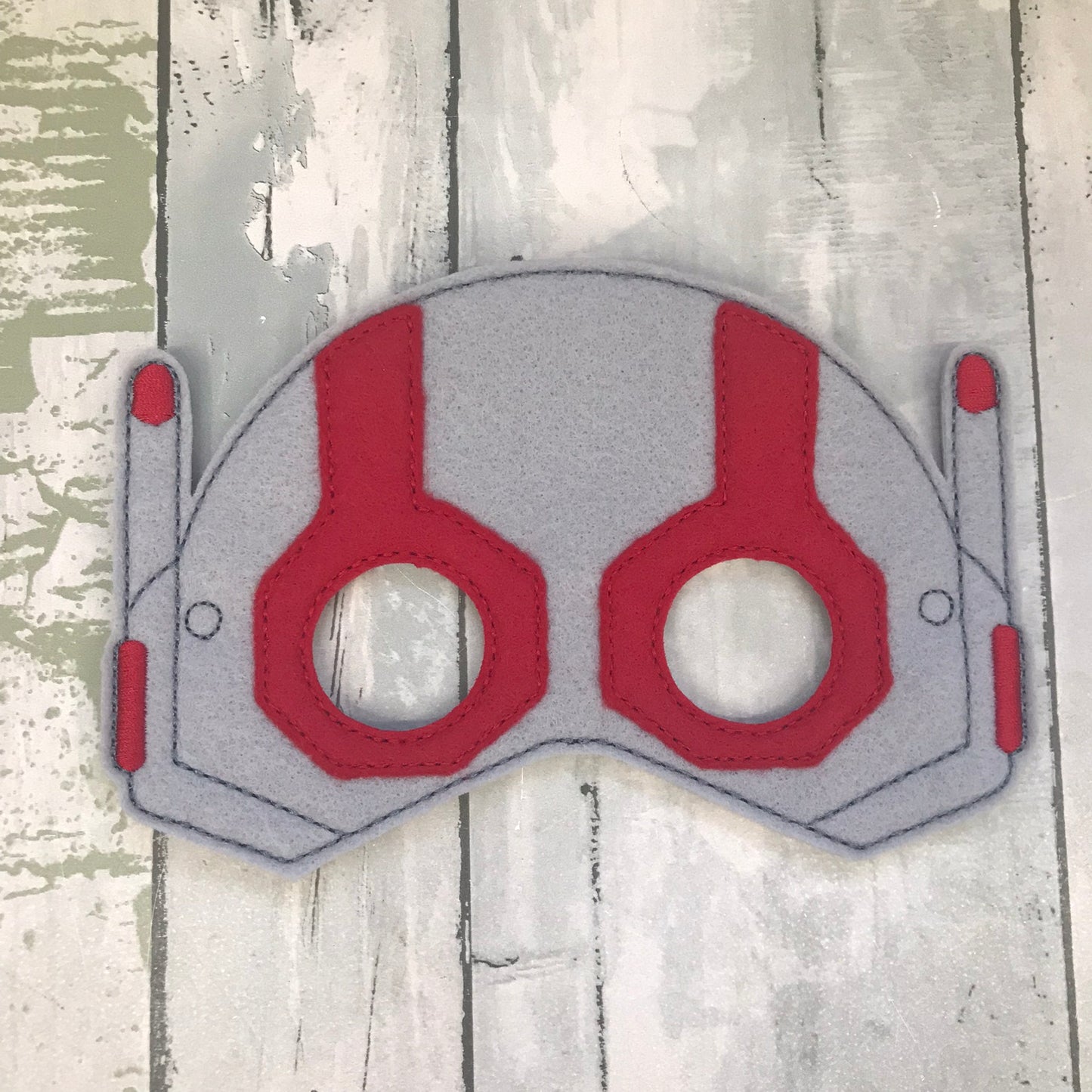 Size Changing Guy Felt Play Mask