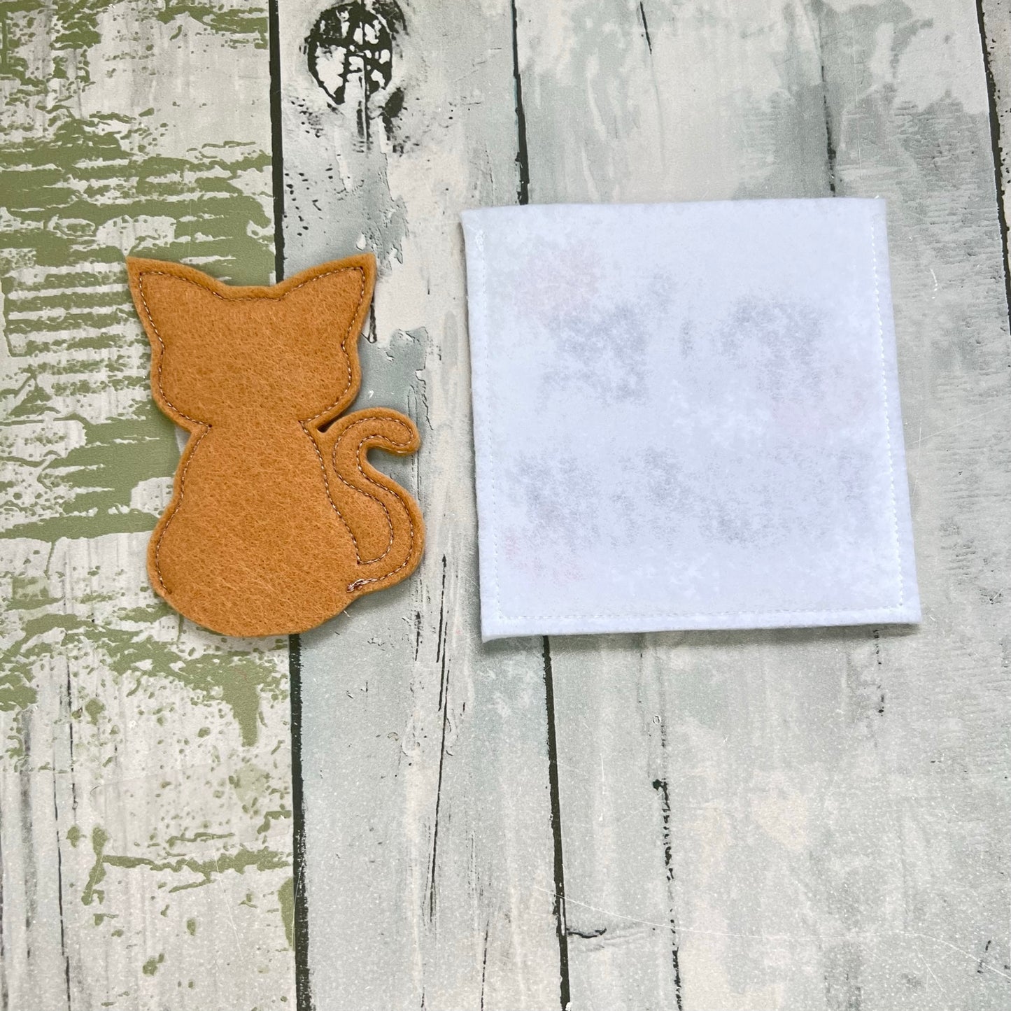 Cat Felt Finger Puppet with Pouch