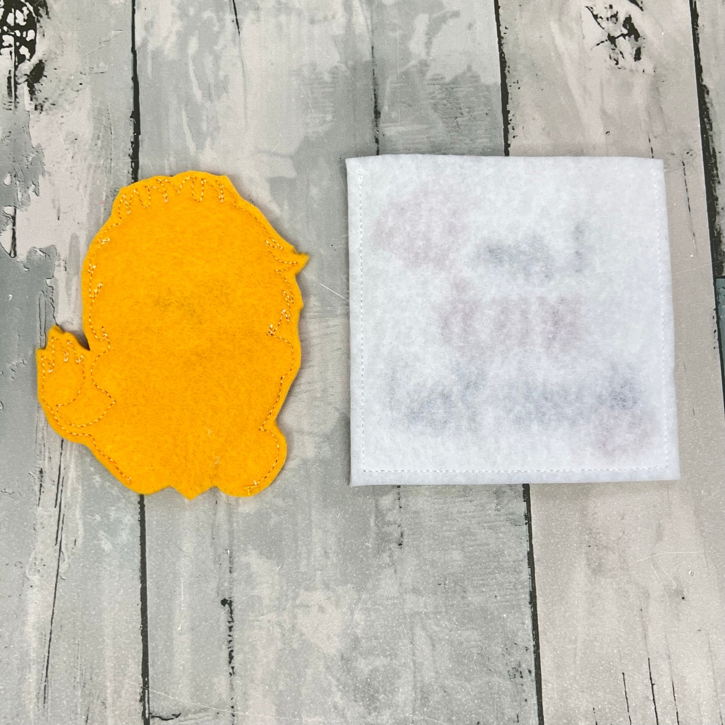 Lion Felt Finger Puppet with Pouch