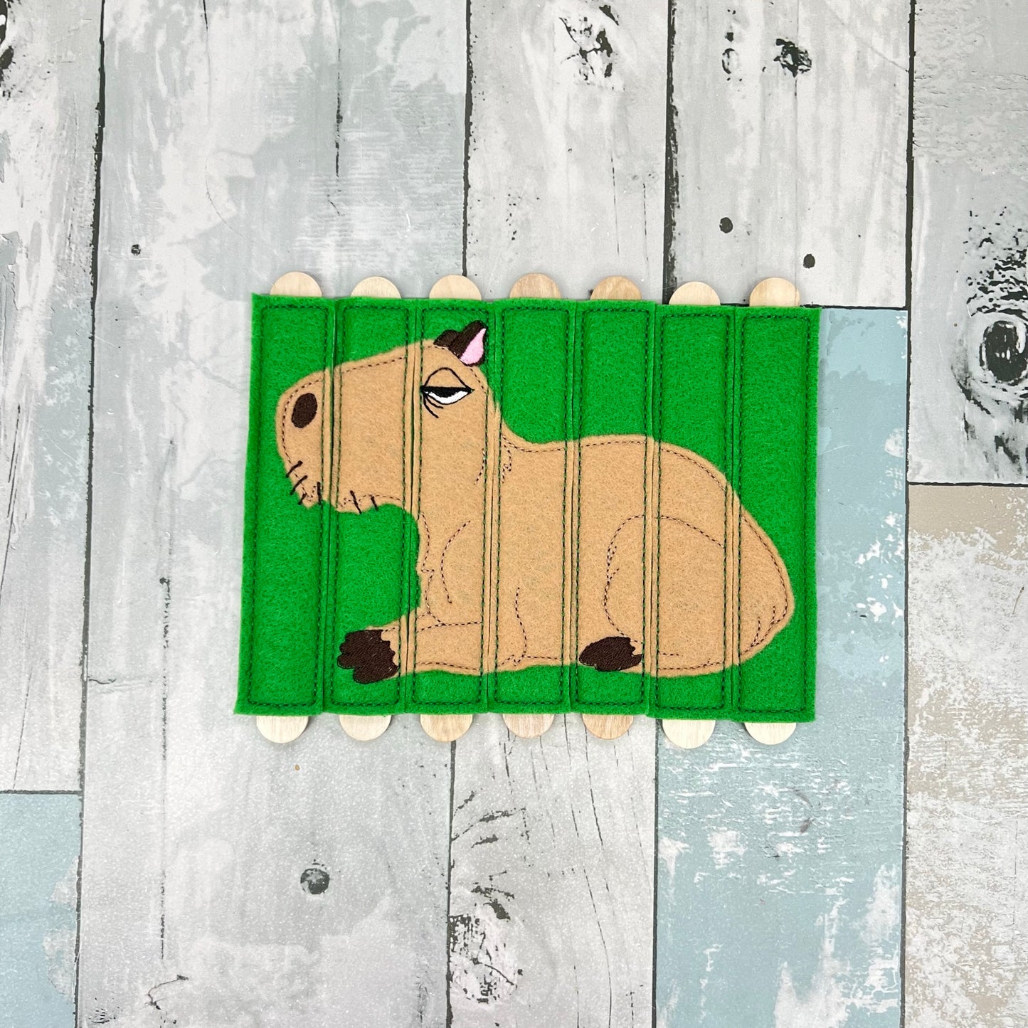 Capybara Felt Stick Puzzle