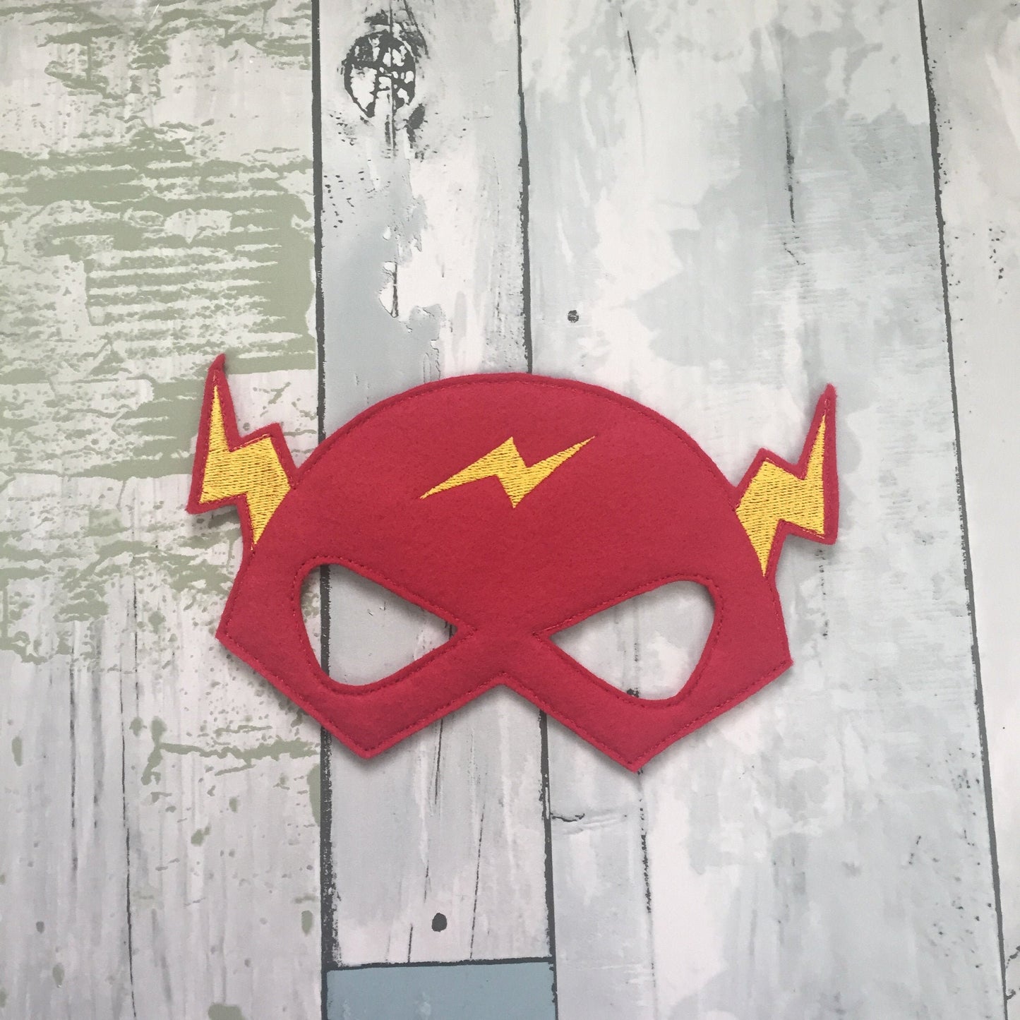 Lightning Fast Felt Play Mask