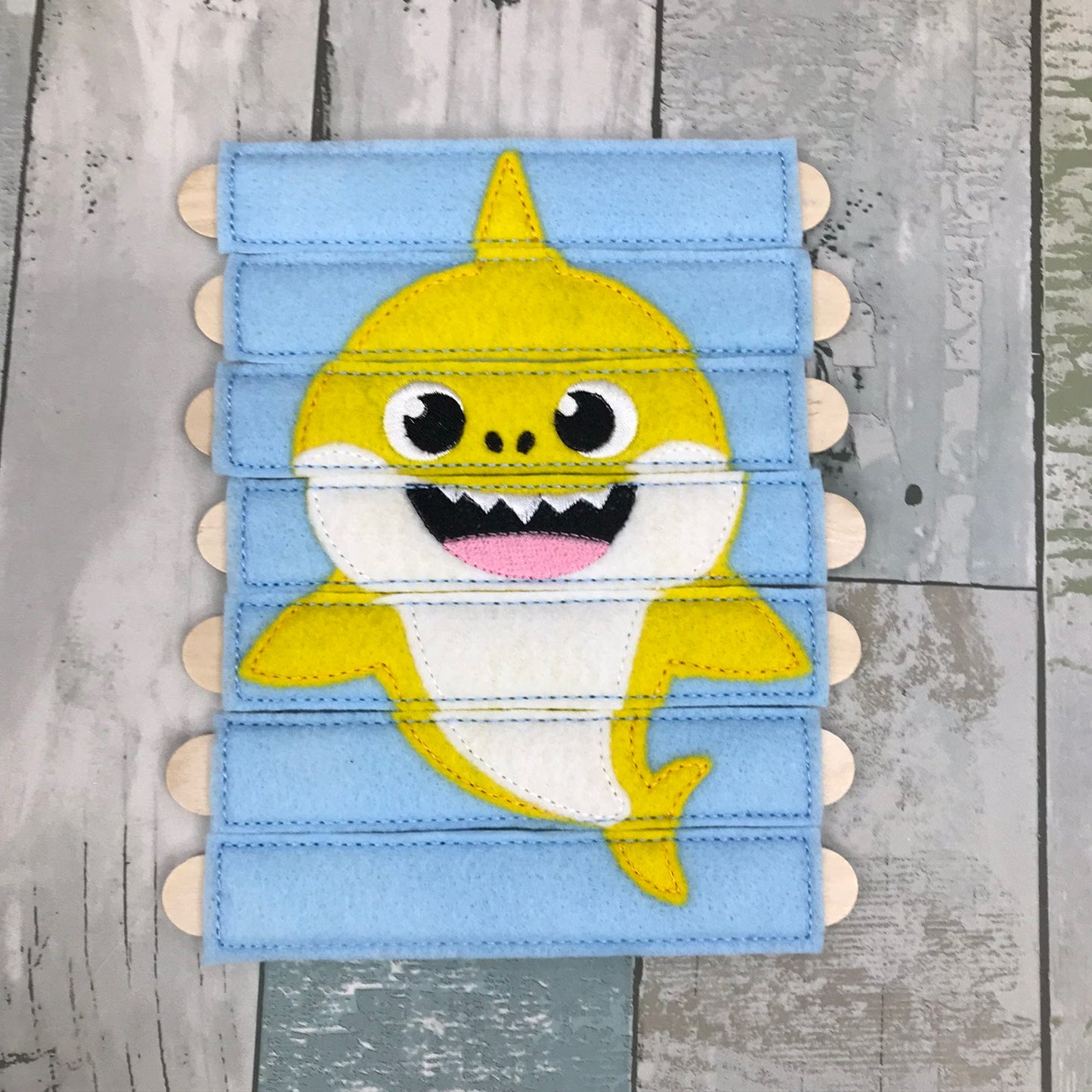 Great White Felt Stick Puzzle