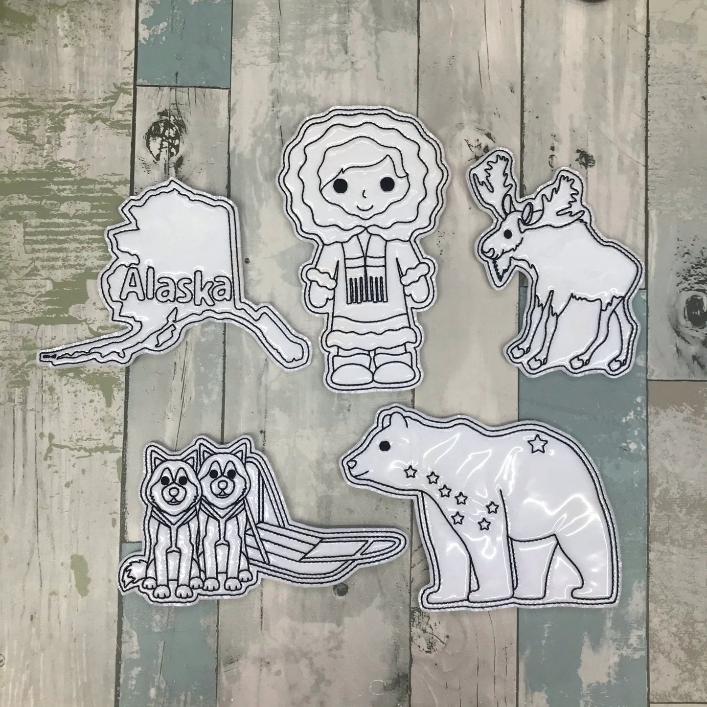 Alaska Colouring Dolls