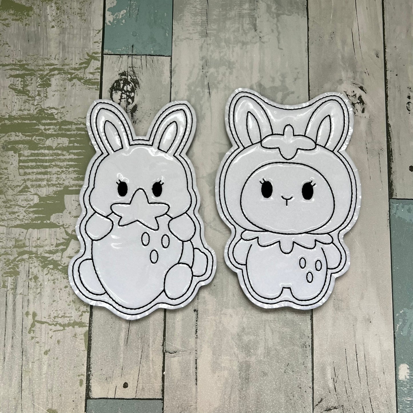 Strawberry Bunnies Colouring Dolls