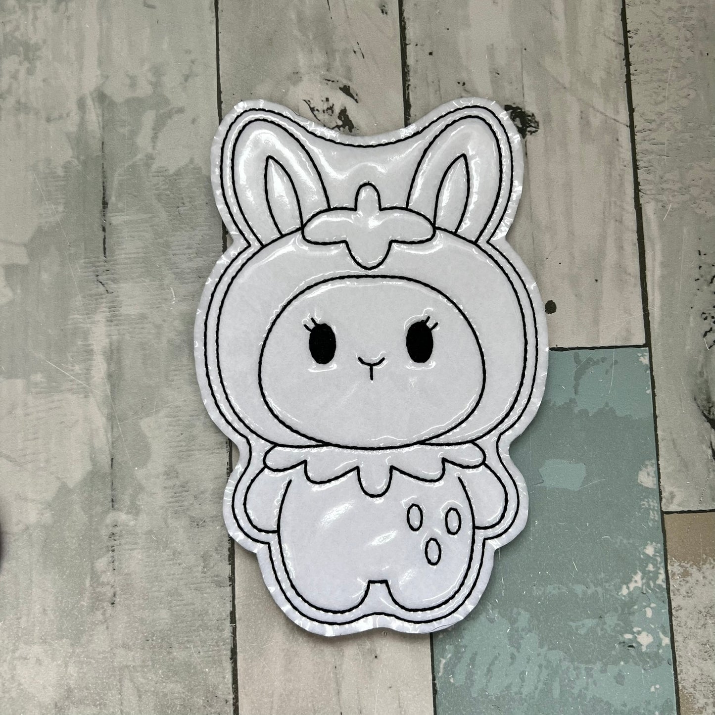 Strawberry Bunnies Colouring Dolls