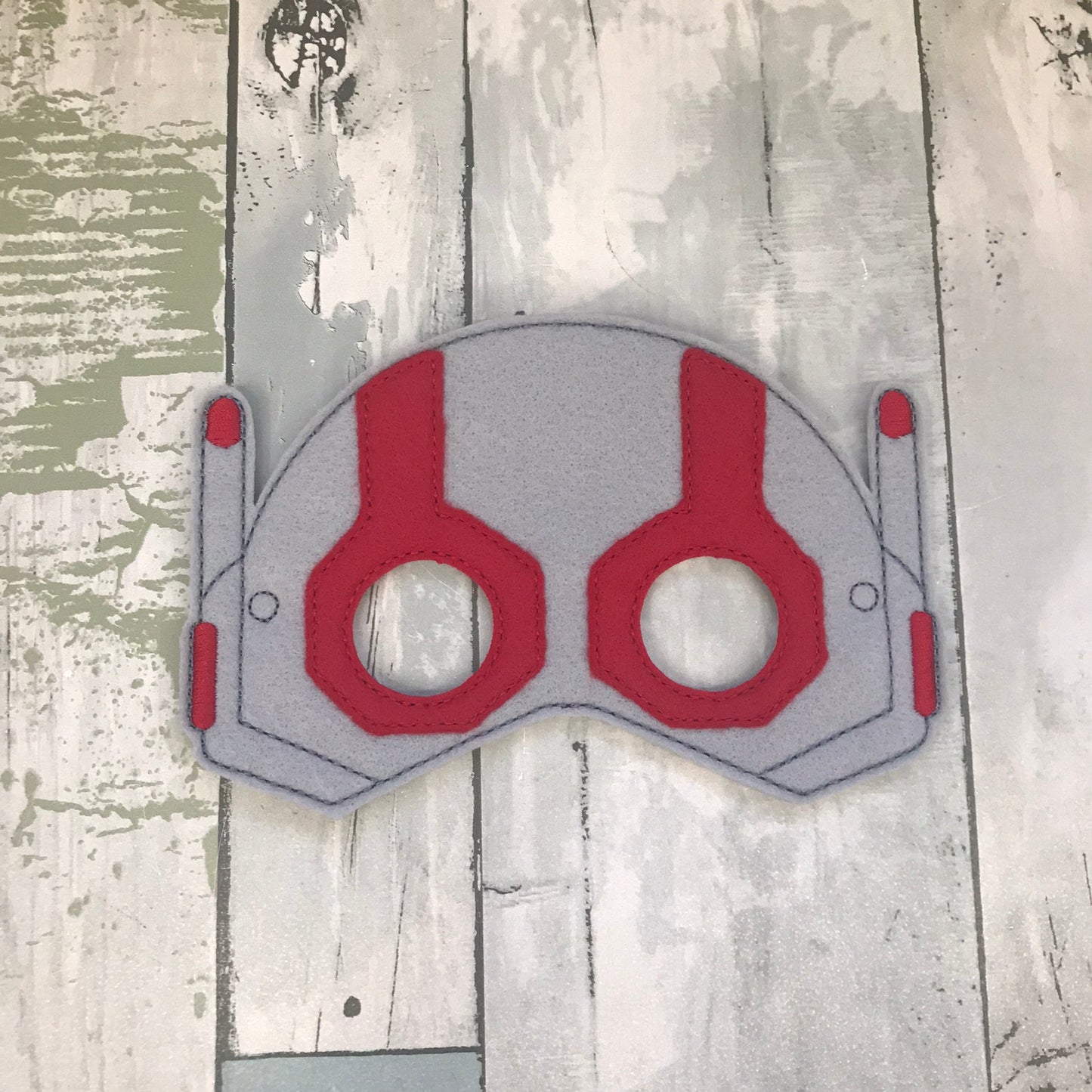 Size Changing Guy Felt Play Mask