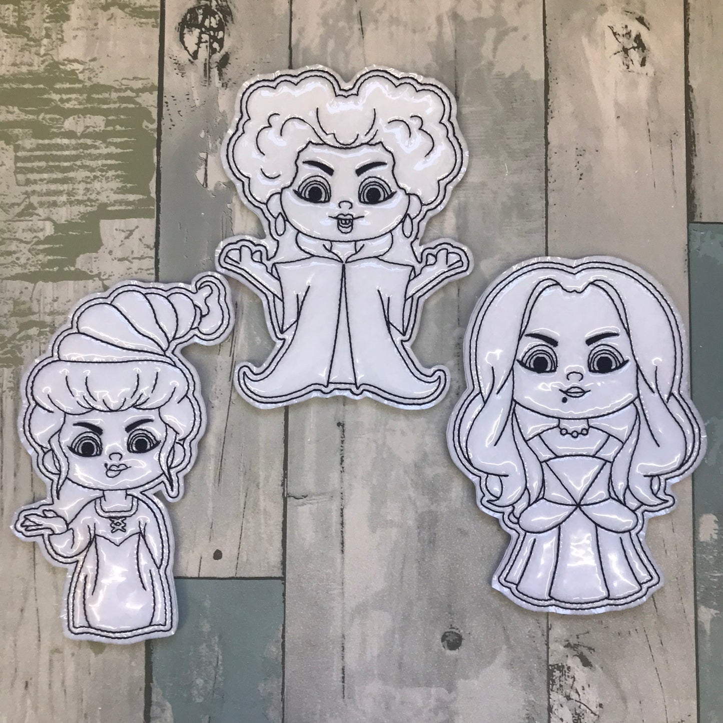 Sisters Set 1 Colouring Dolls