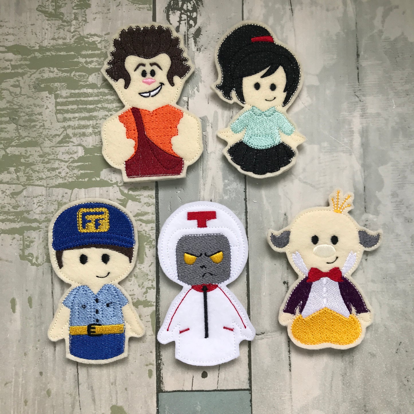Destroys Buildings Finger Puppets