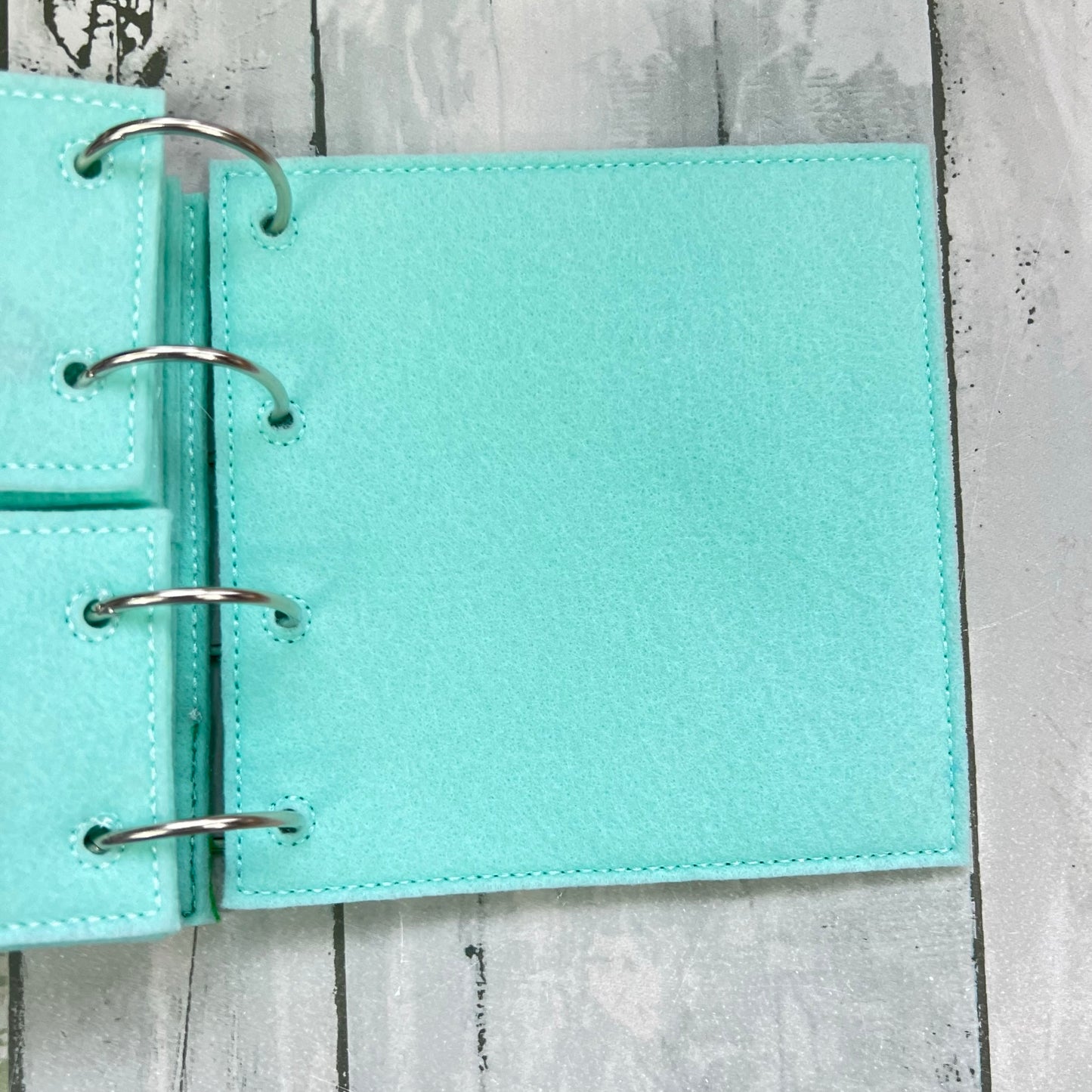 Farm Friends Flip Book • Felt Quiet Time Book