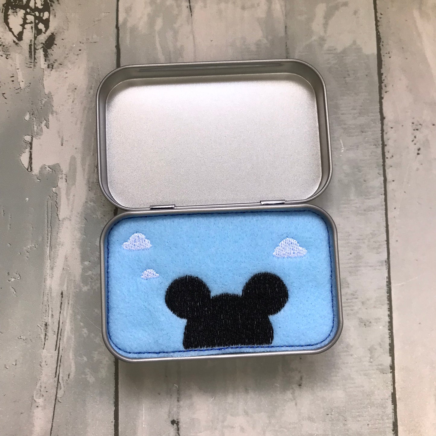 Friends Felt Pocket Play Set With Tin