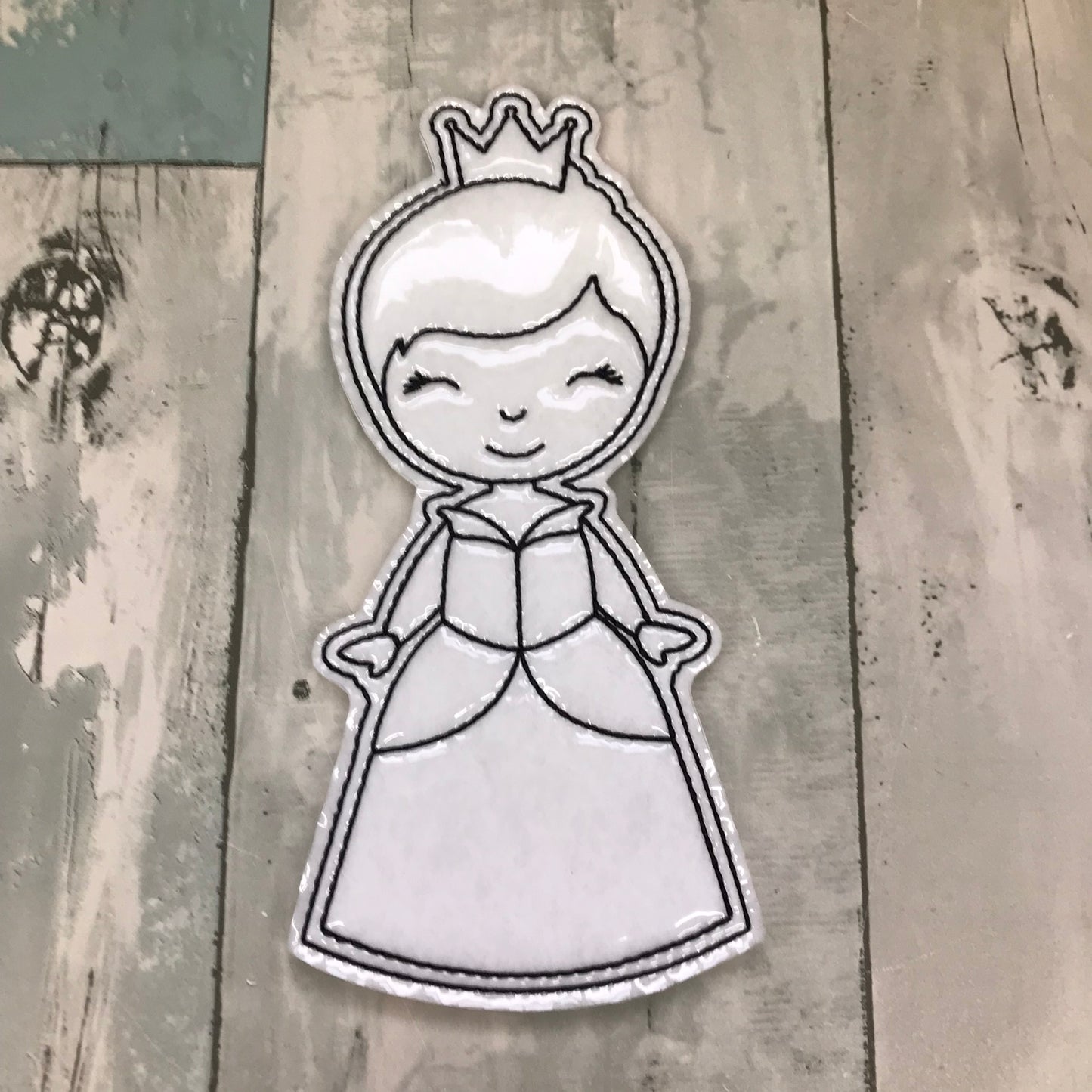 Potion Drinking Girl & Friends Colouring Dolls