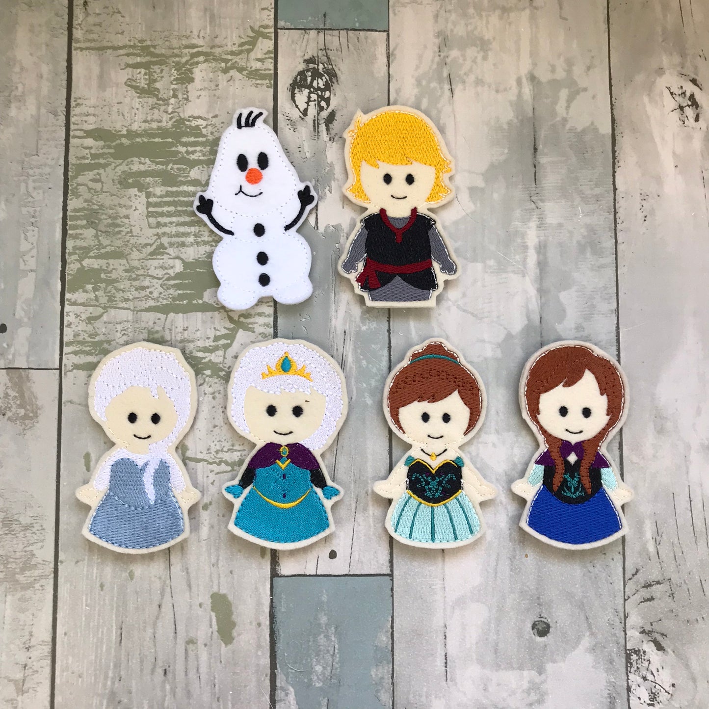 Cold Sisters Finger Puppets