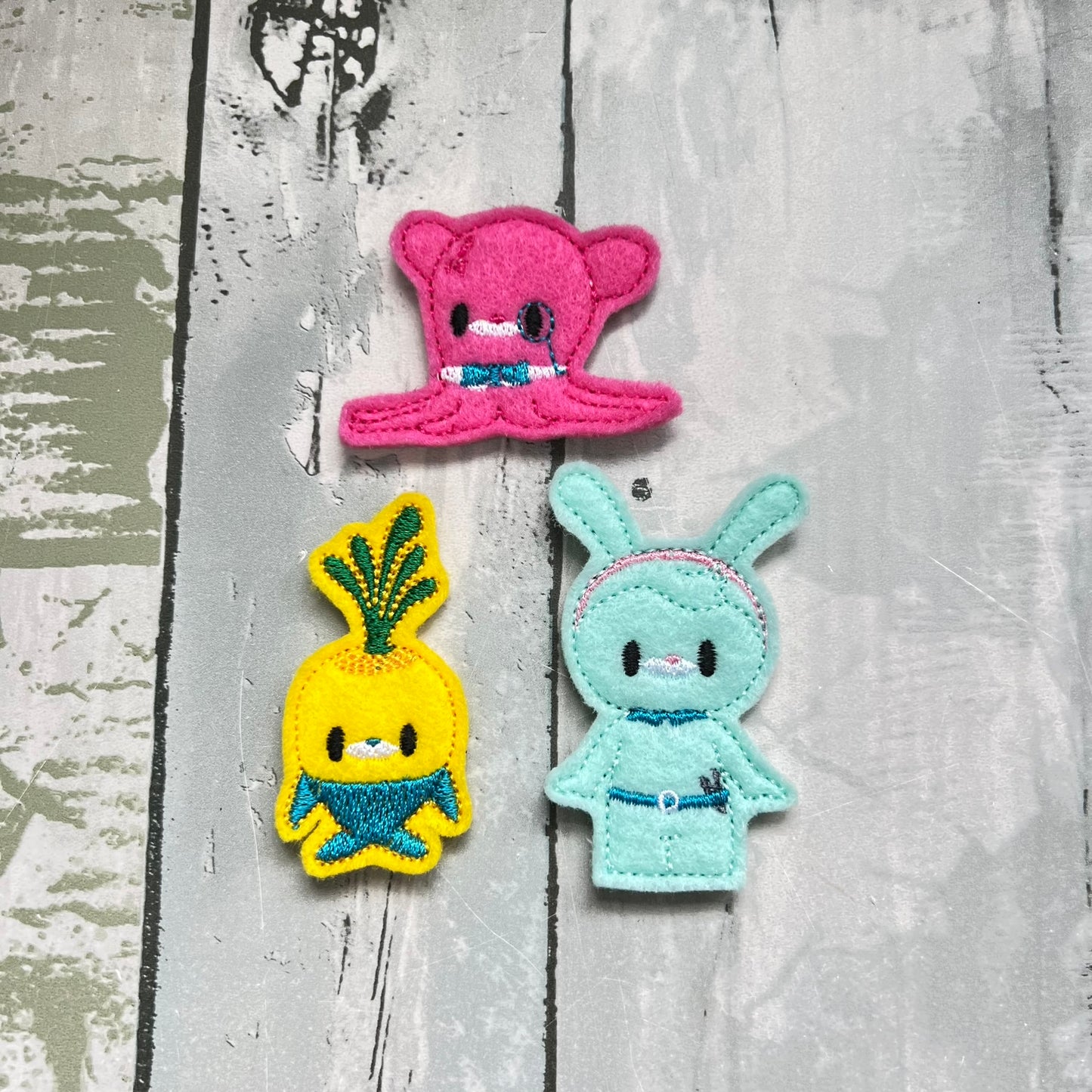 Creature Report Felt Pocket Play Set With Tin