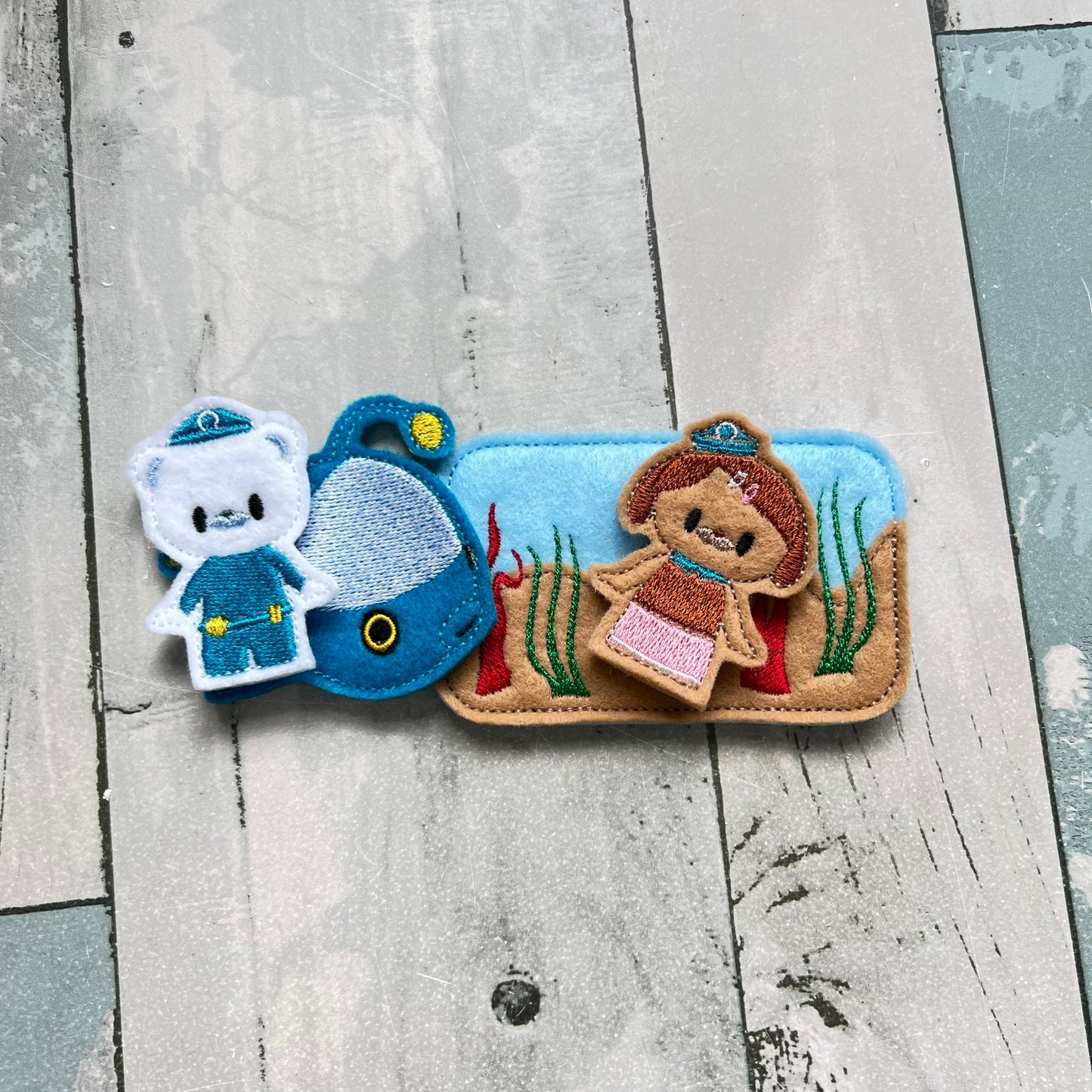 Creature Report Felt Pocket Play Set With Tin