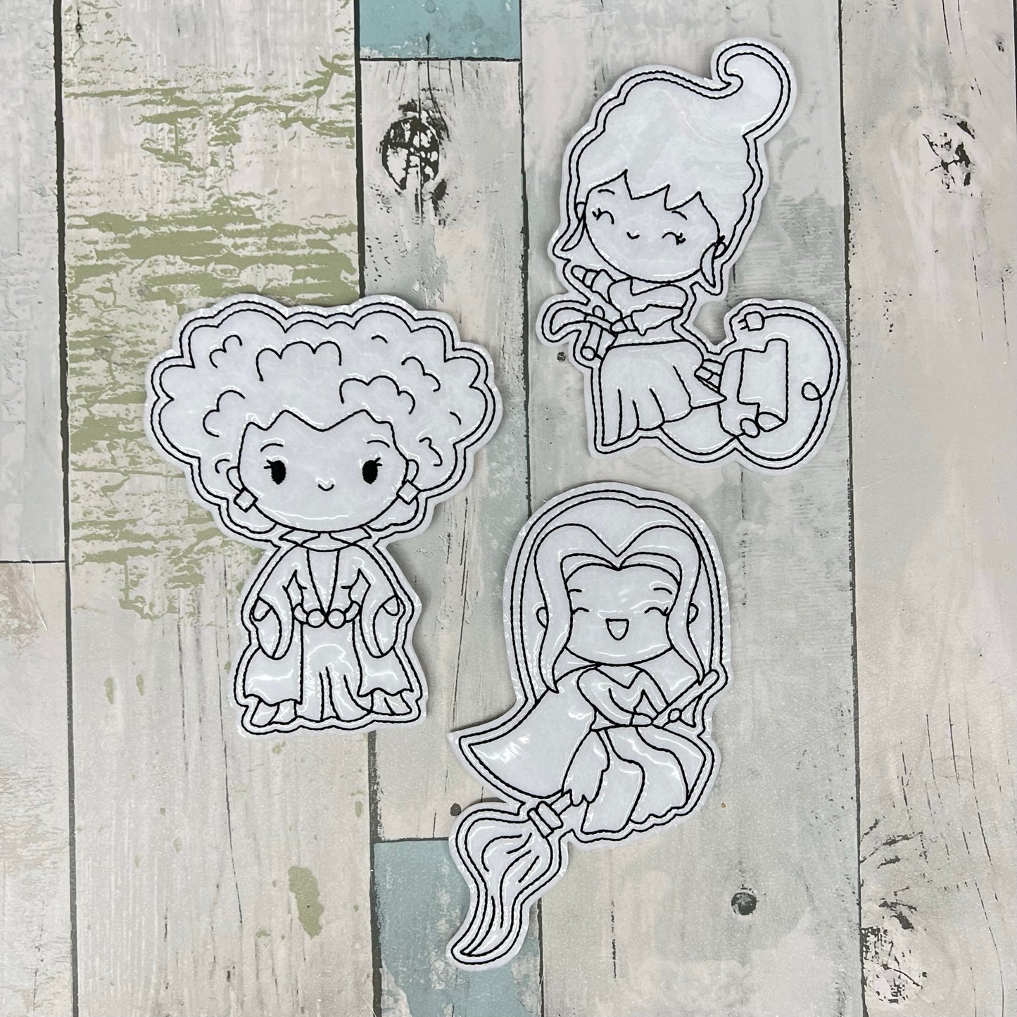 Sisters Set 2 Colouring Dolls