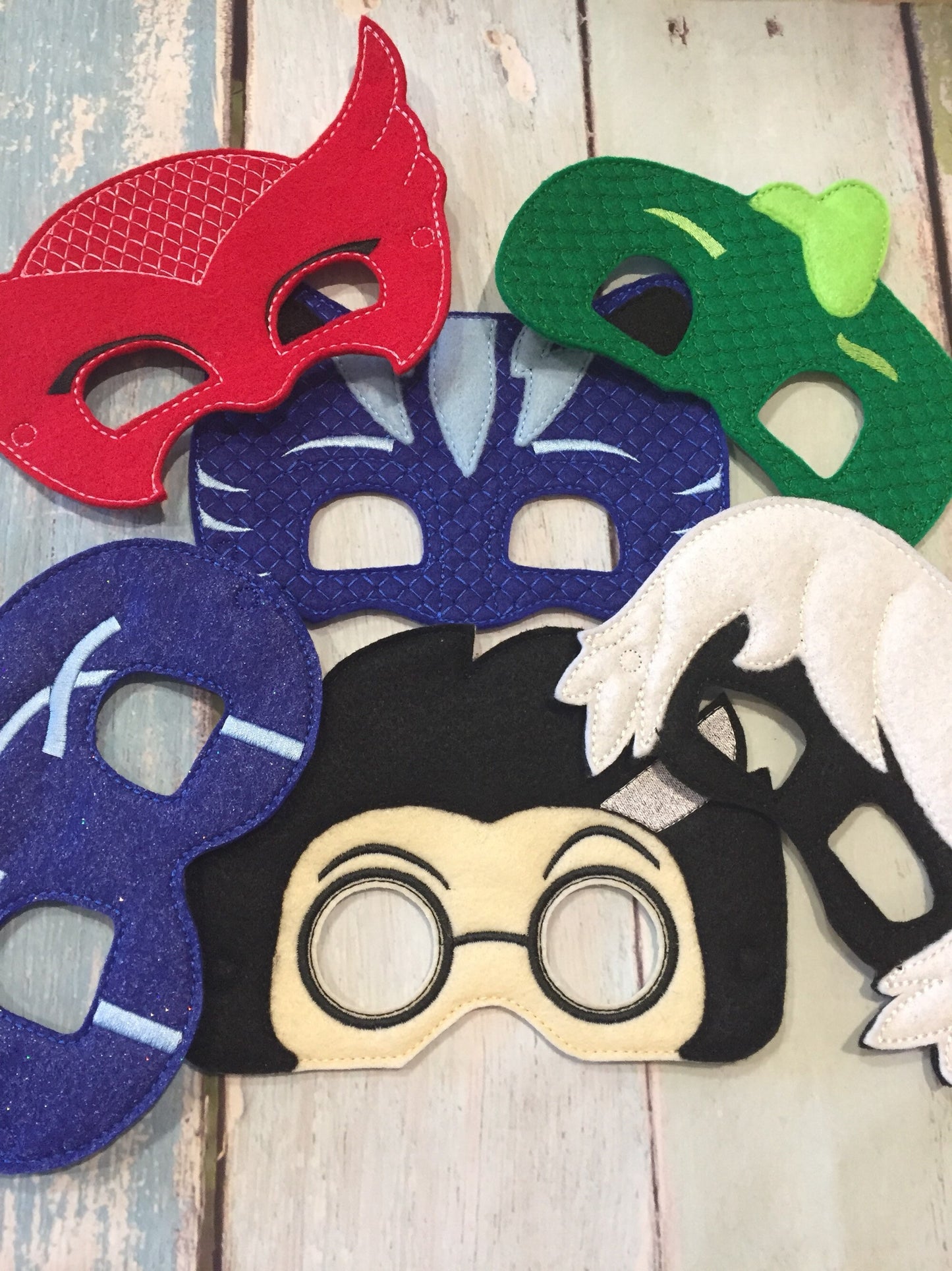 Bedtime Heroes Felt Play Mask