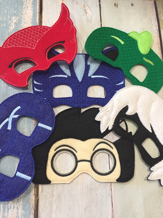 Bedtime Heroes Felt Play Mask