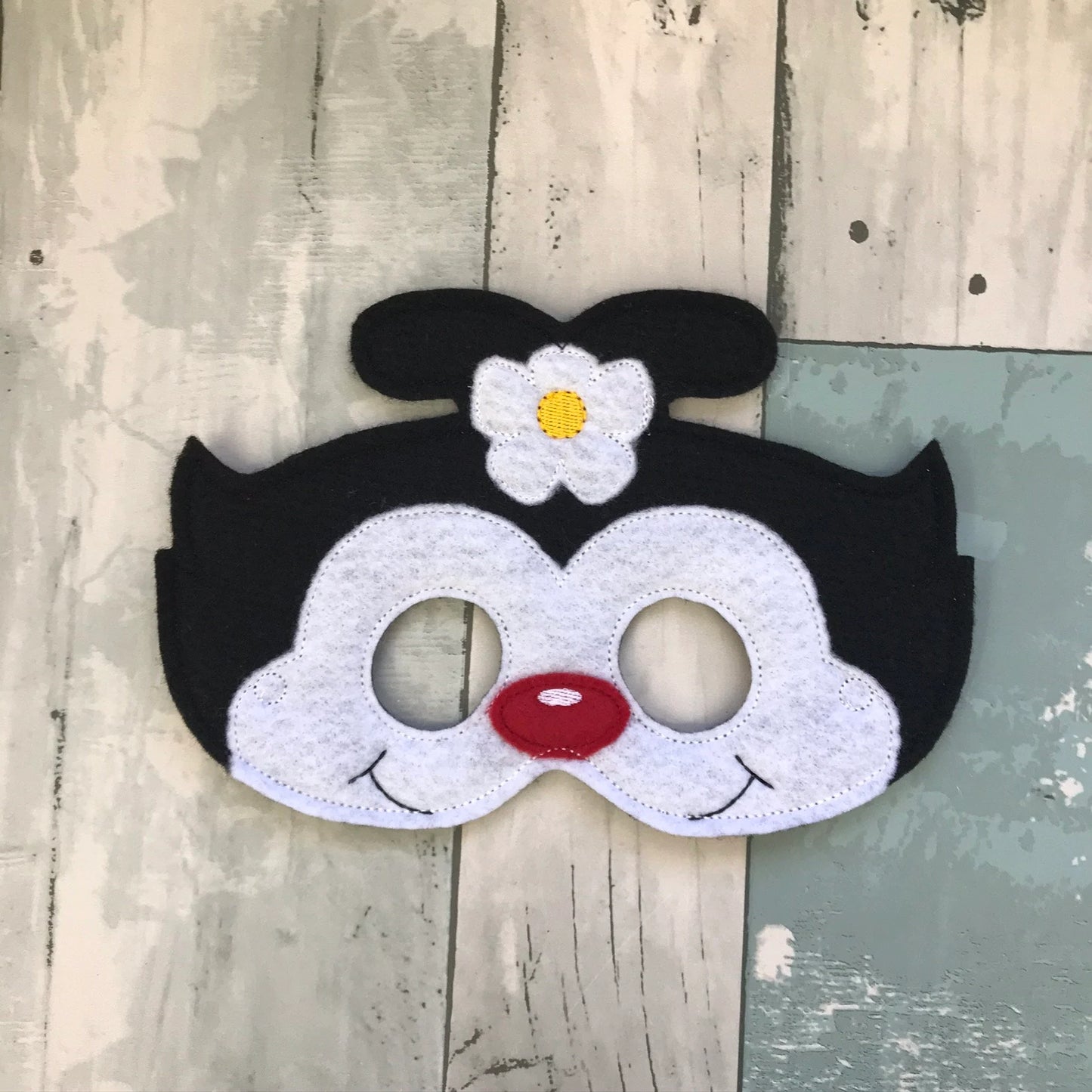 Cartoonus Characterus Felt Play Masks