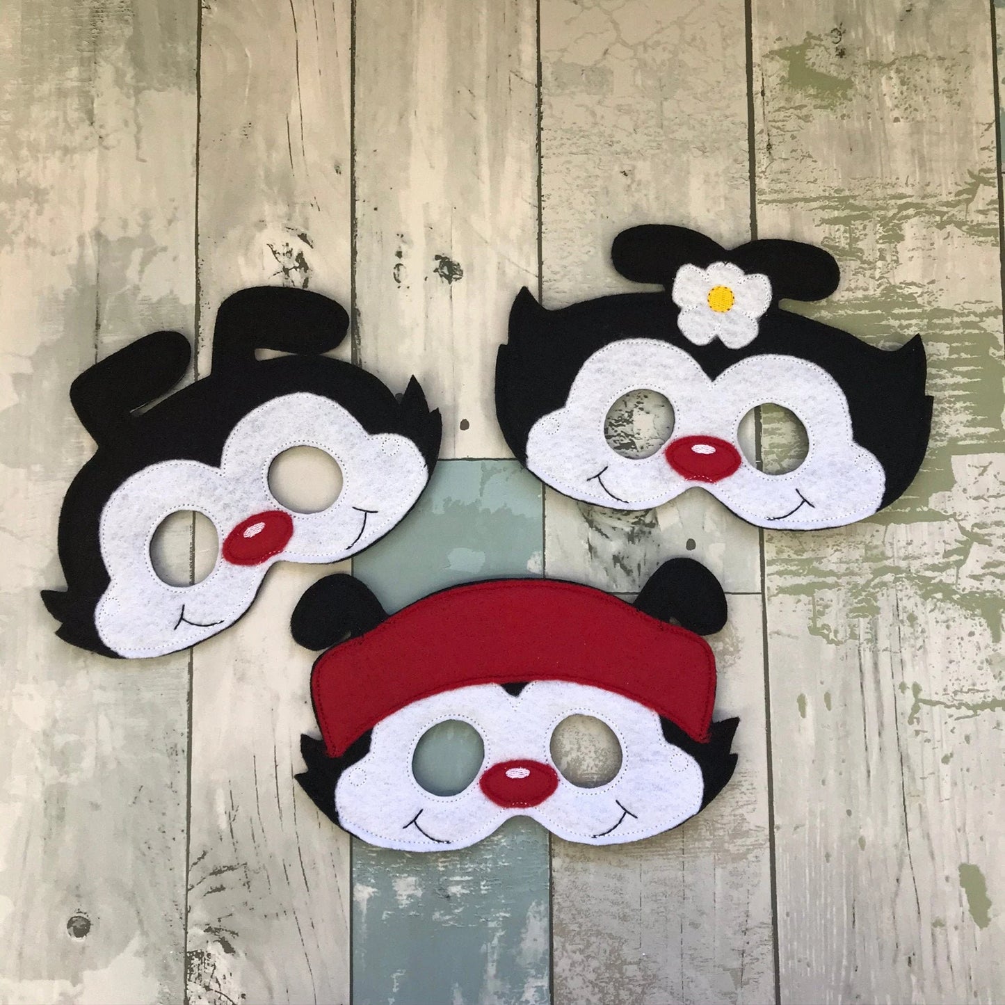 Cartoonus Characterus Felt Play Masks