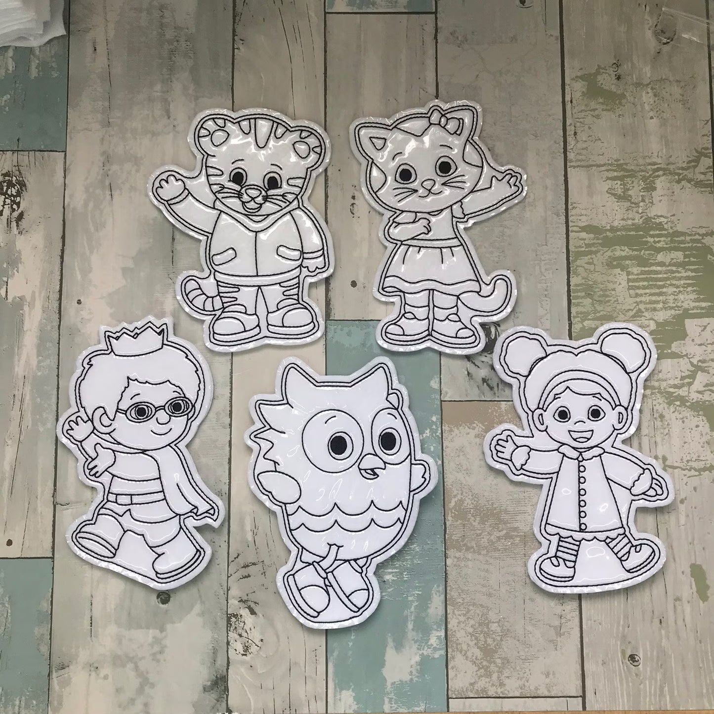 Red Sweater Animal Colouring Dolls