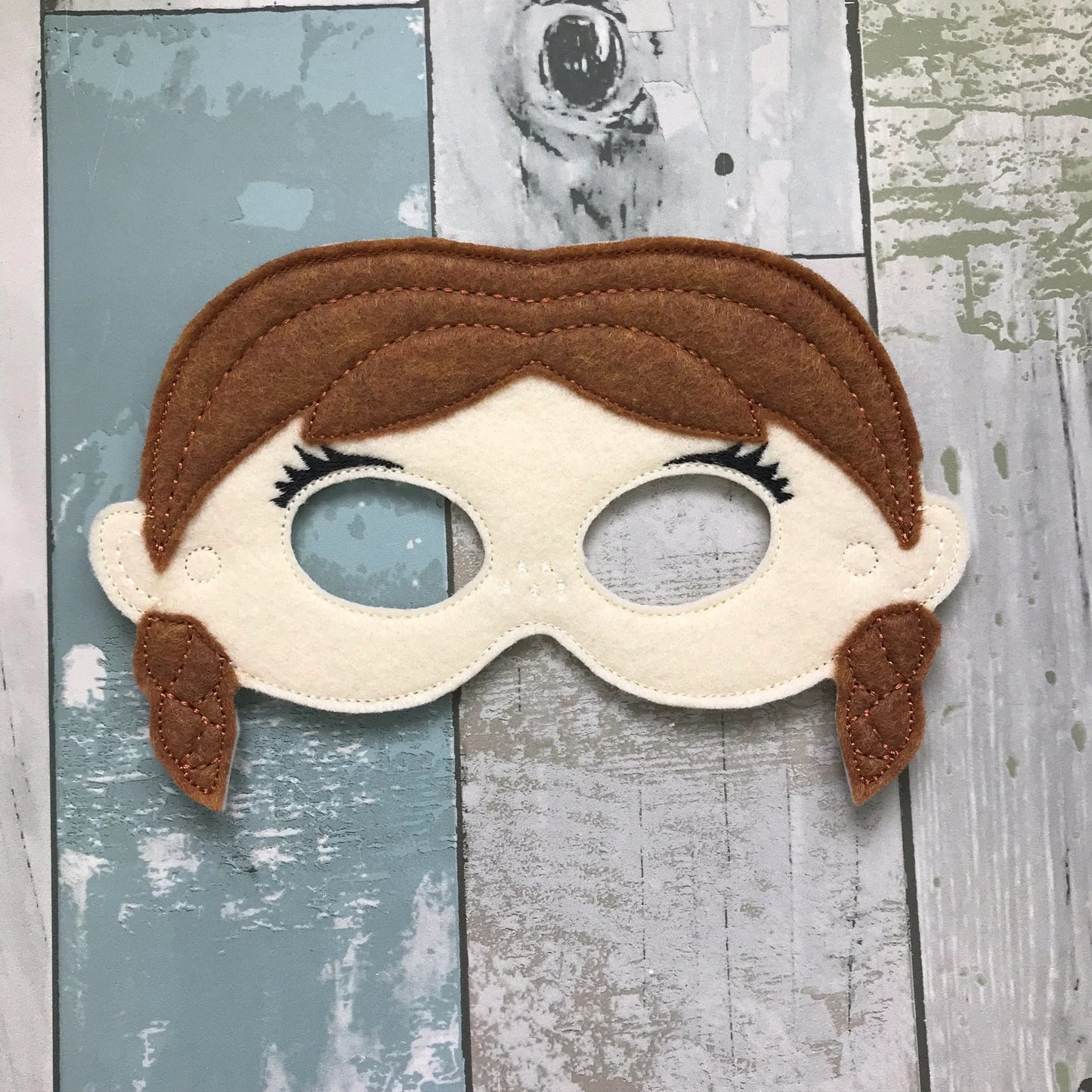 Ice Sisters Felt Play Mask