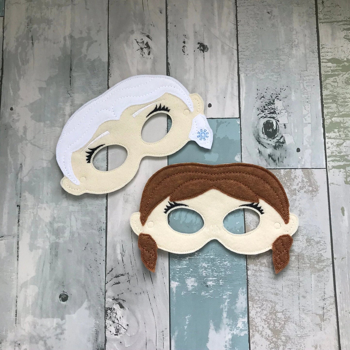 Ice Sisters Felt Play Mask