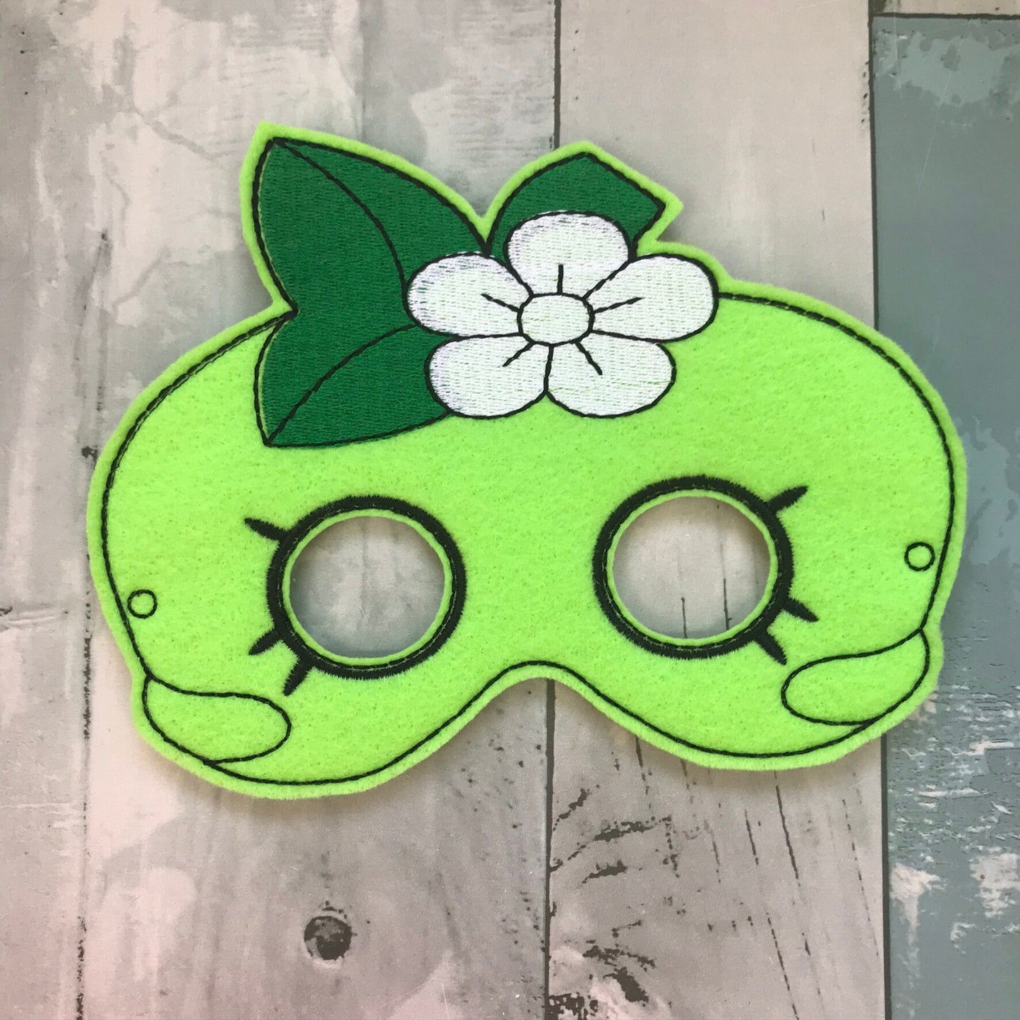 Apple Felt Play Mask