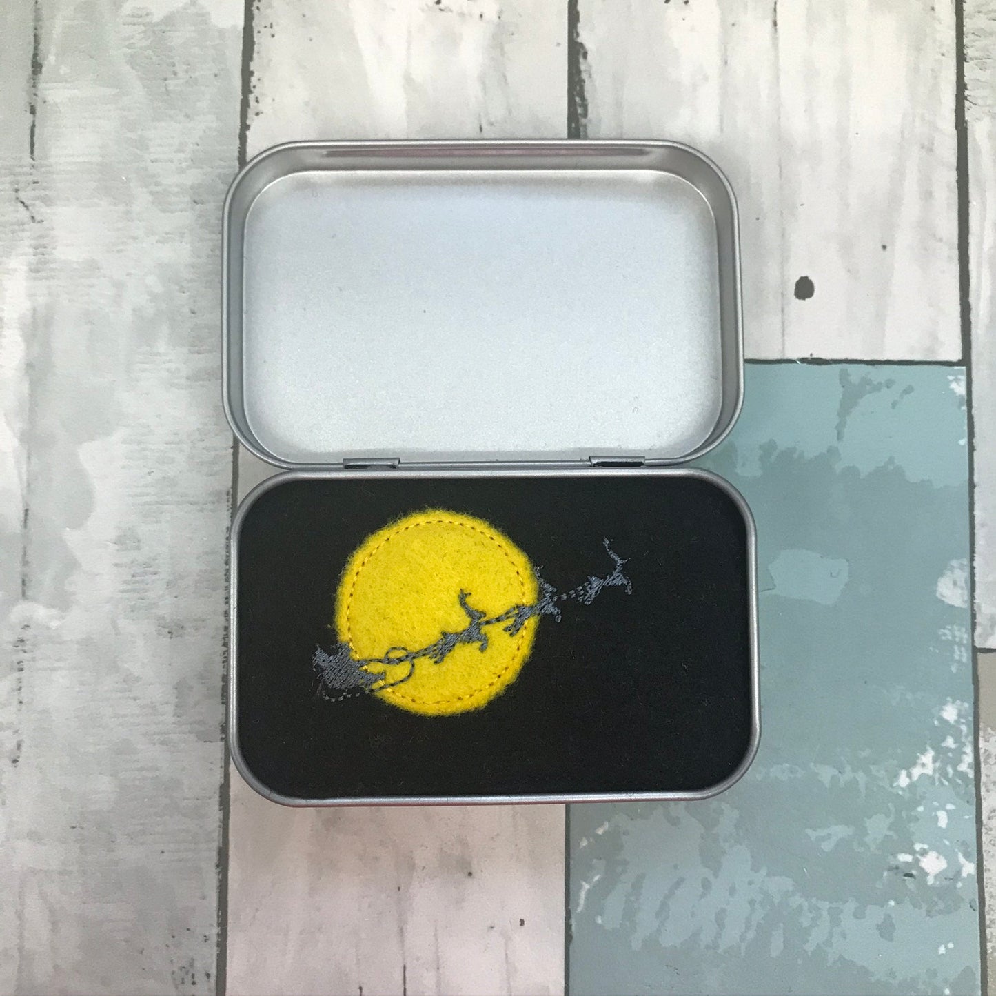 Christmas Felt Pocket Play Set With Tin