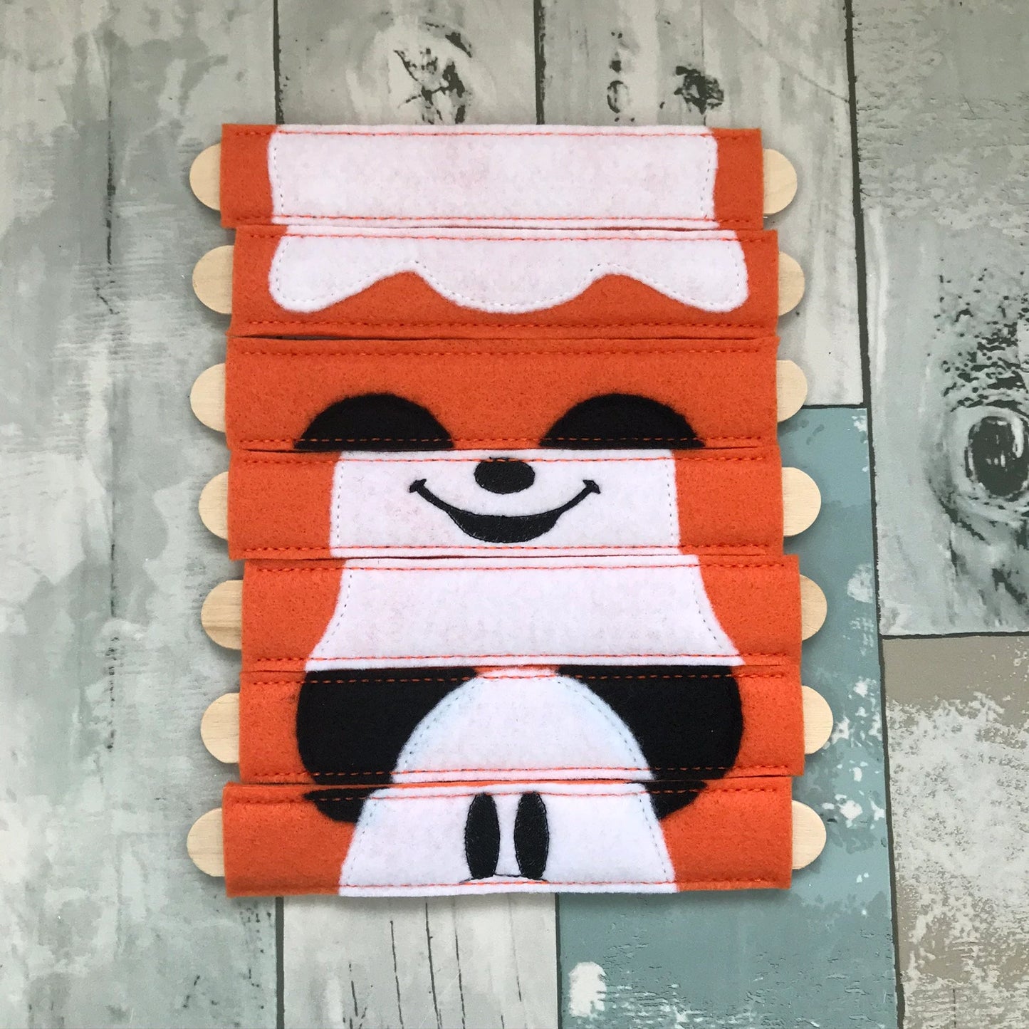 Ghost Felt Stick Puzzle