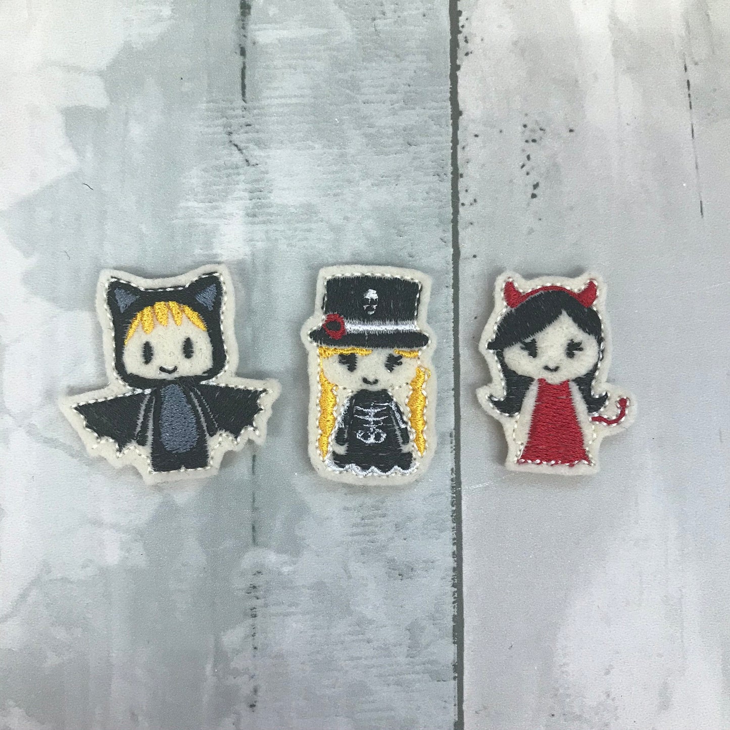 Halloween Felt Pocket Play Set With Tin