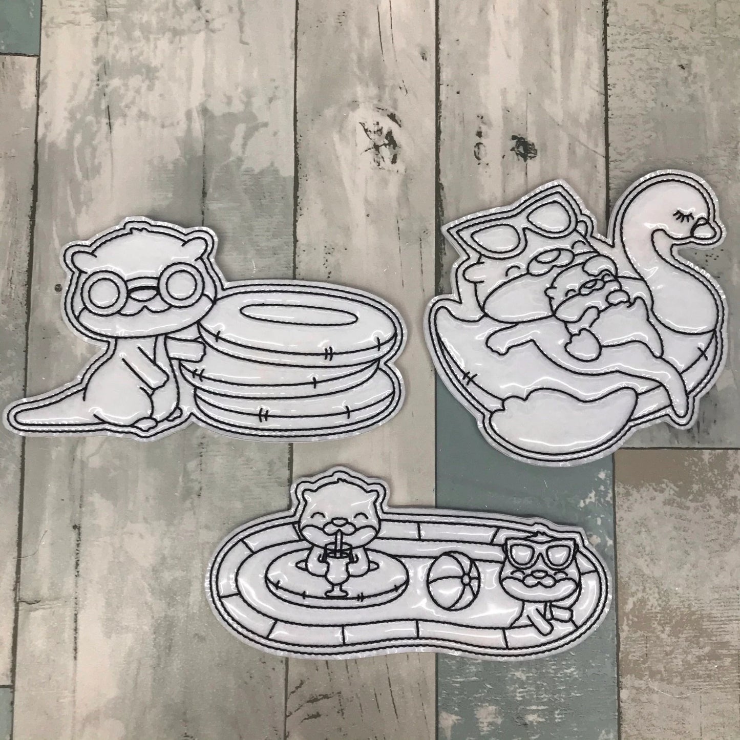 Summer Otters Colouring Dolls
