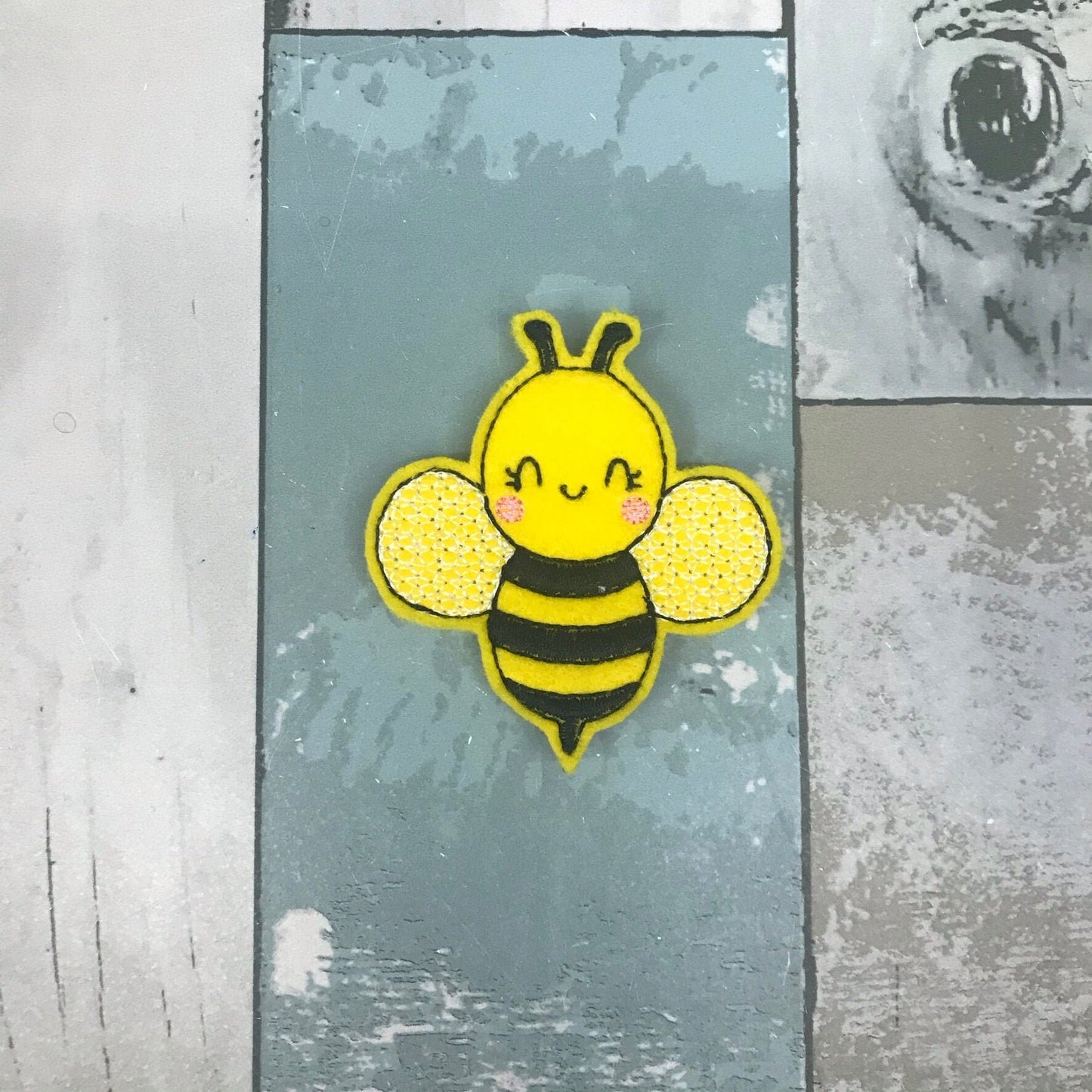 Bee Felt Snap Hair Clip