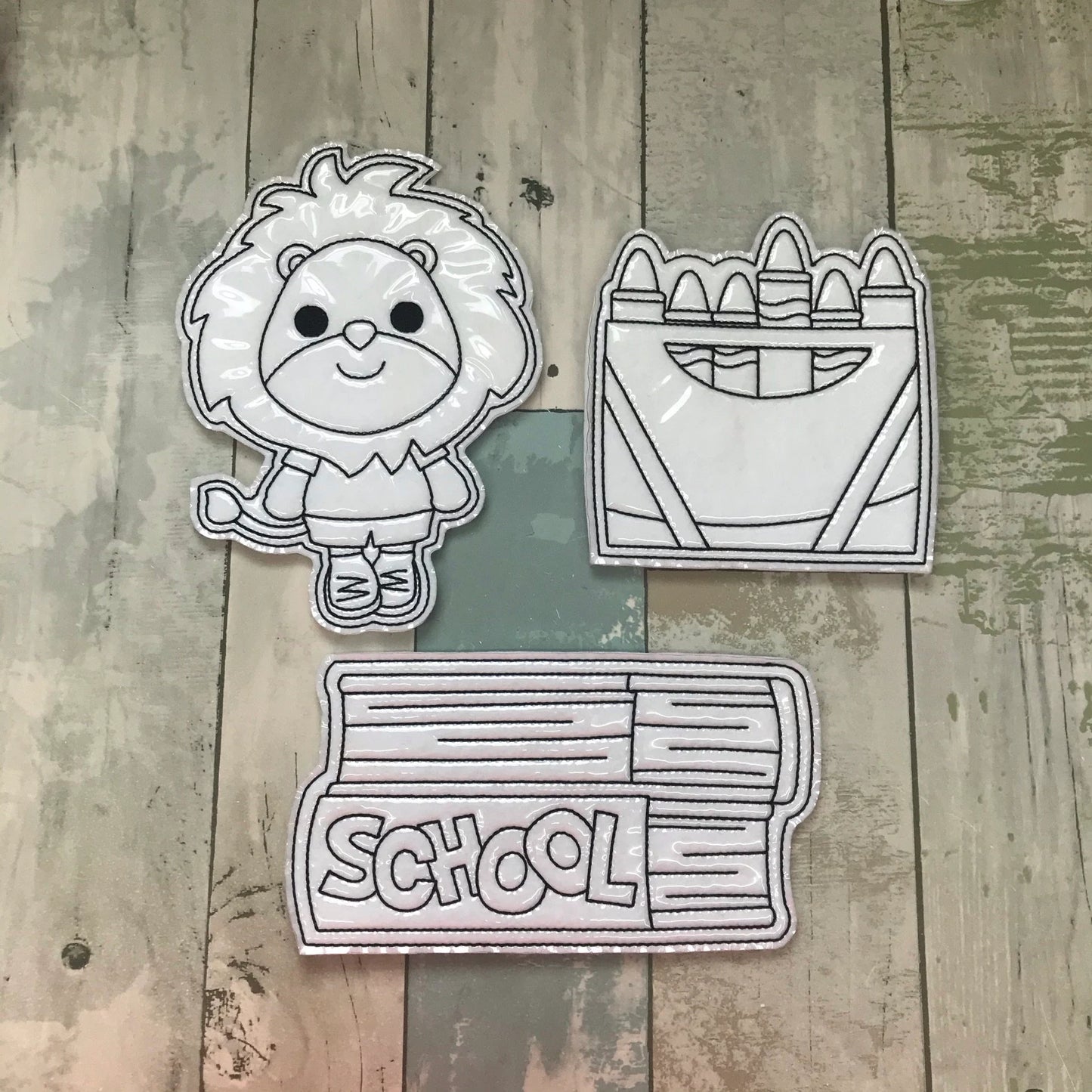 School Lion Colouring Dolls