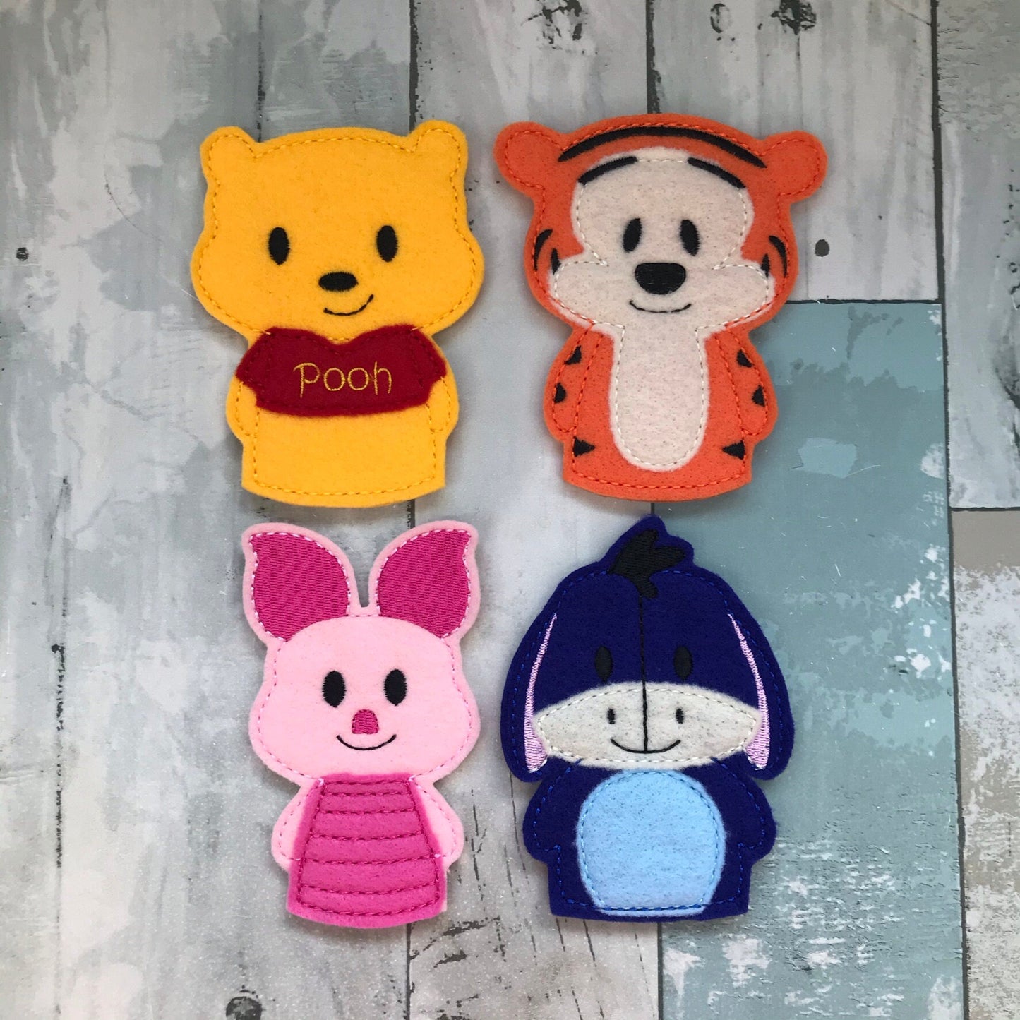 Honey Loving Bear & Friends Finger Puppets