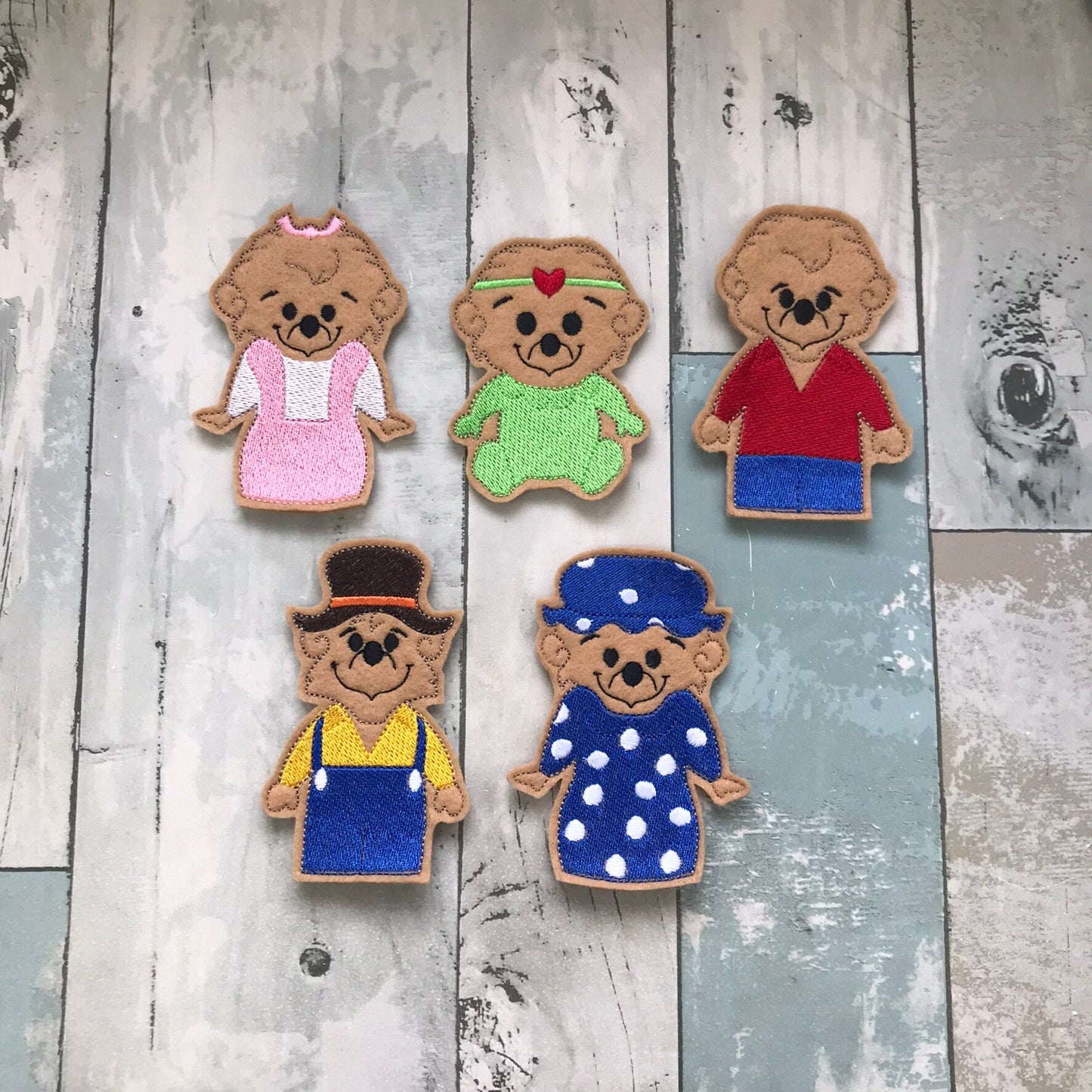 Friendly Family Finger Puppets